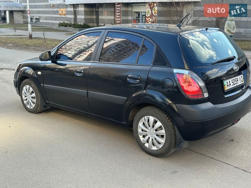 Хэтчбек Kia Rio 2007 в Киеве Хэтчбек Kia Rio 2007 в Киеве