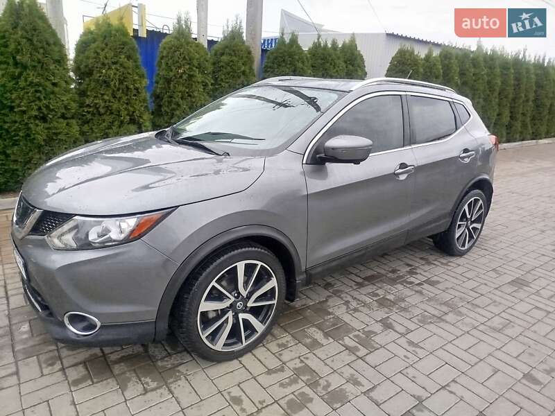 Внедорожник / Кроссовер Nissan Rogue Sport 2017 в Черкассах Внедорожник / Кроссовер Nissan Rogue Sport 2017 в Черкассах