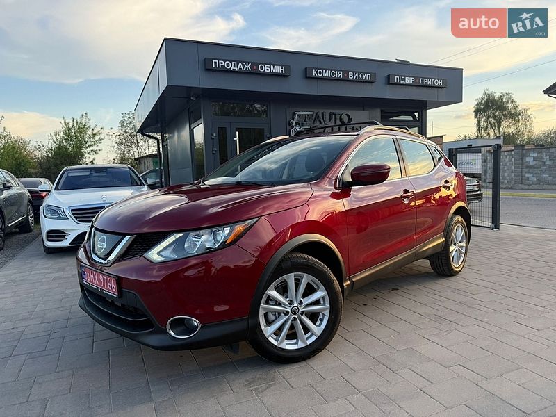 Позашляховик / Кросовер Nissan Rogue Sport 2018 в Рівному Позашляховик / Кросовер Nissan Rogue Sport 2018 в Рівному