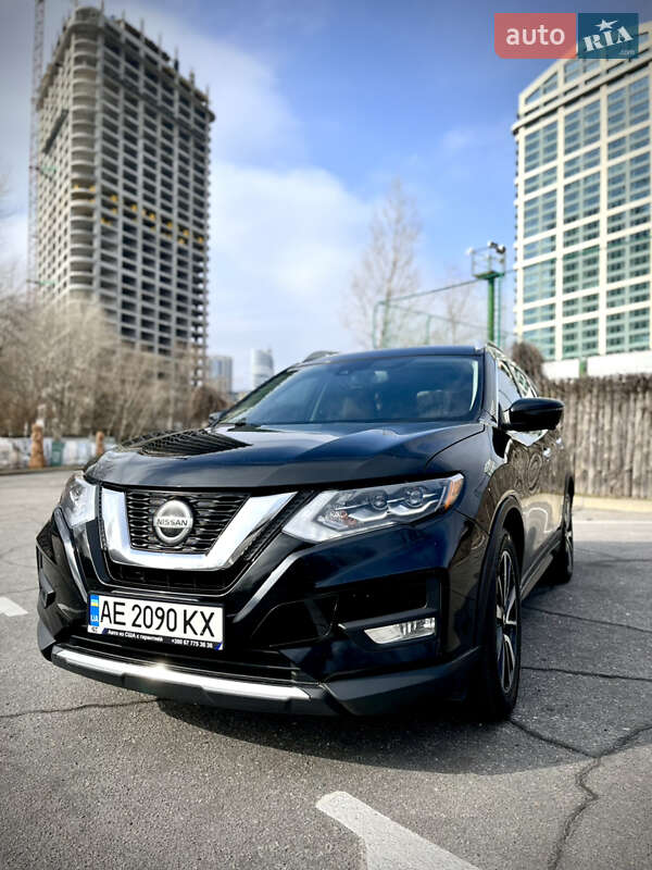 Внедорожник / Кроссовер Nissan Rogue 2018 в Днепре