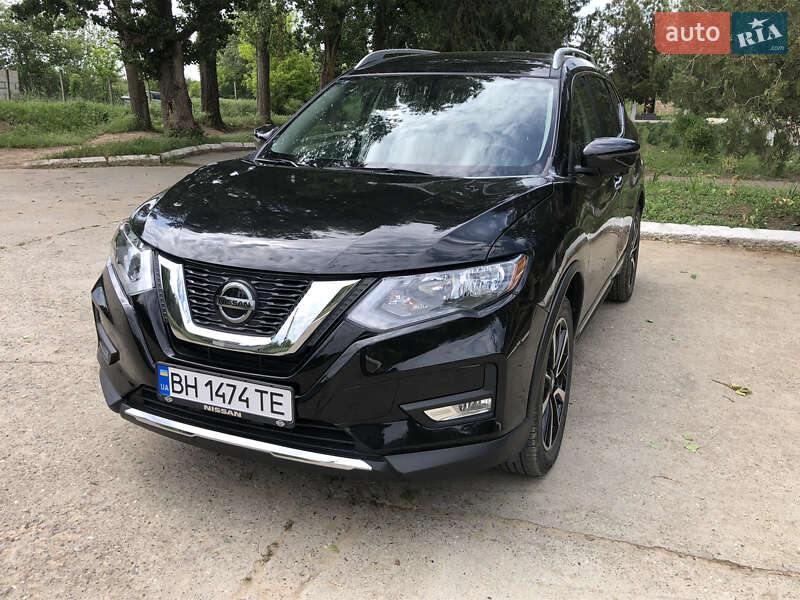 Внедорожник / Кроссовер Nissan Rogue 2019 в Белгороде-Днестровском