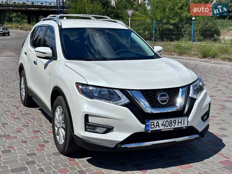 Внедорожник / Кроссовер Nissan Rogue 2020 в Кропивницком