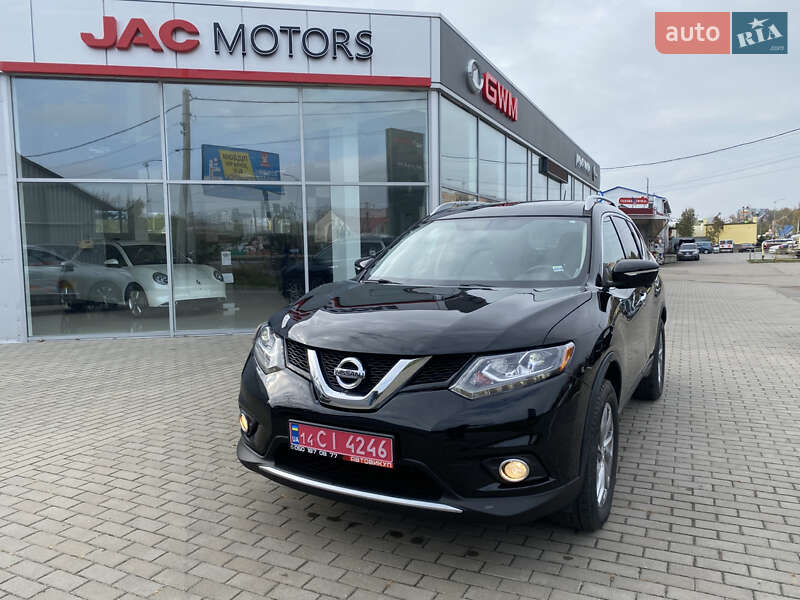 Внедорожник / Кроссовер Nissan Rogue 2015 в Полтаве