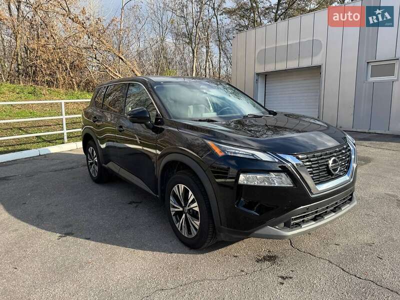 Внедорожник / Кроссовер Nissan Rogue 2021 в Харькове