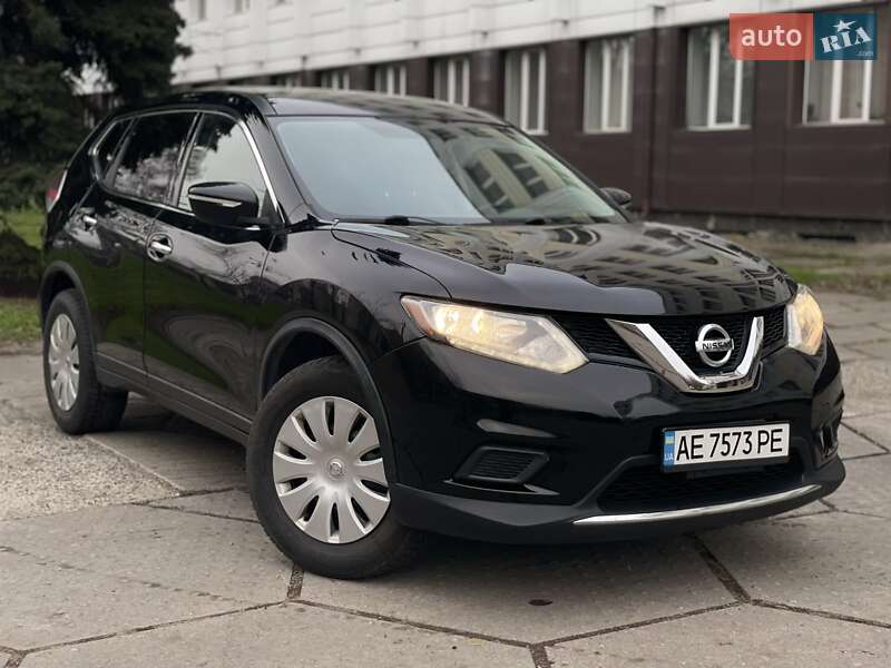 Внедорожник / Кроссовер Nissan Rogue 2015 в Днепре