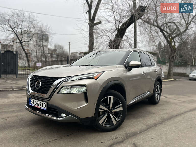 Внедорожник / Кроссовер Nissan Rogue 2021 в Кременчуге