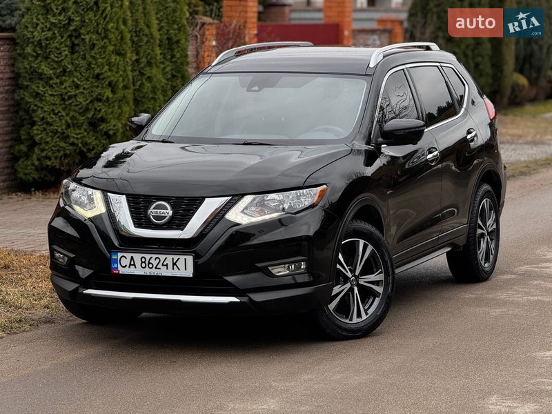 Внедорожник / Кроссовер Nissan Rogue 2019 в Киеве