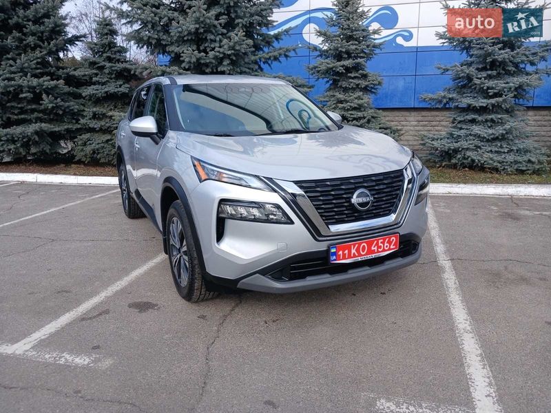 Внедорожник / Кроссовер Nissan Rogue 2023 в Броварах