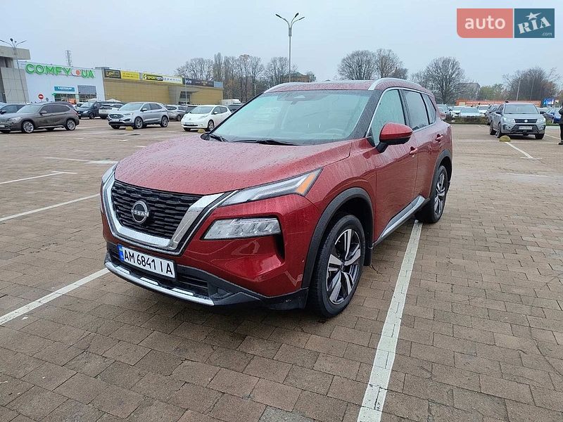 Внедорожник / Кроссовер Nissan Rogue 2022 в Житомире