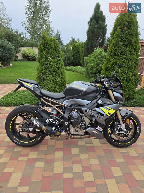 Мотоцикл Без обтекателей (Naked bike) BMW S 1000R 2023 в Днепре