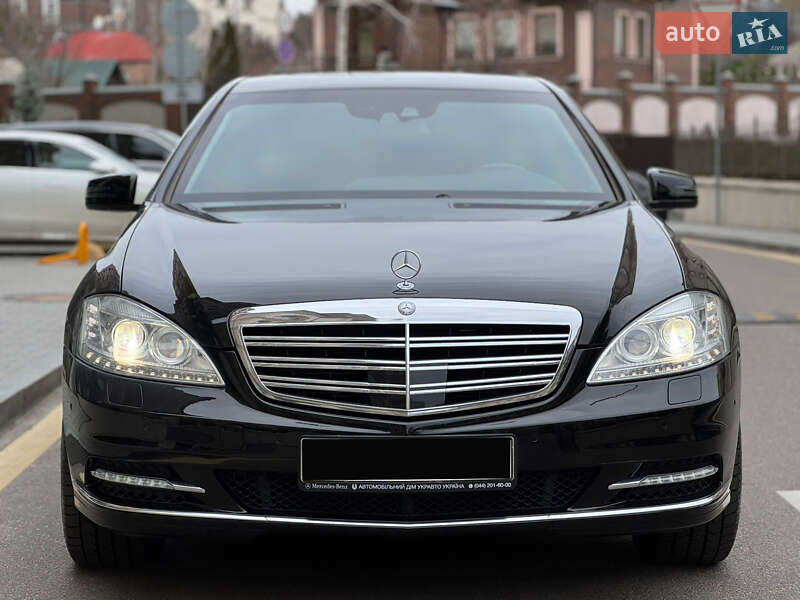 Седан Mercedes-Benz S-Class 2010 в Киеве