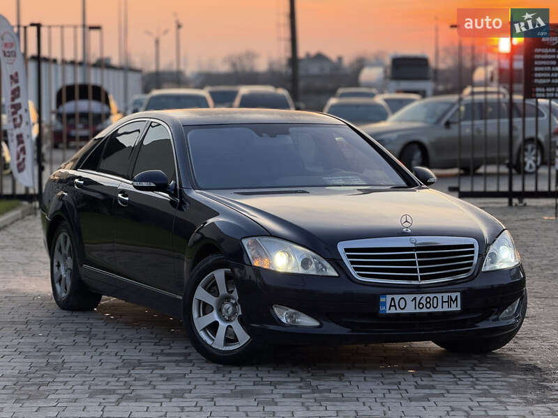 Седан Mercedes-Benz S-Class 2007 в Ужгороде