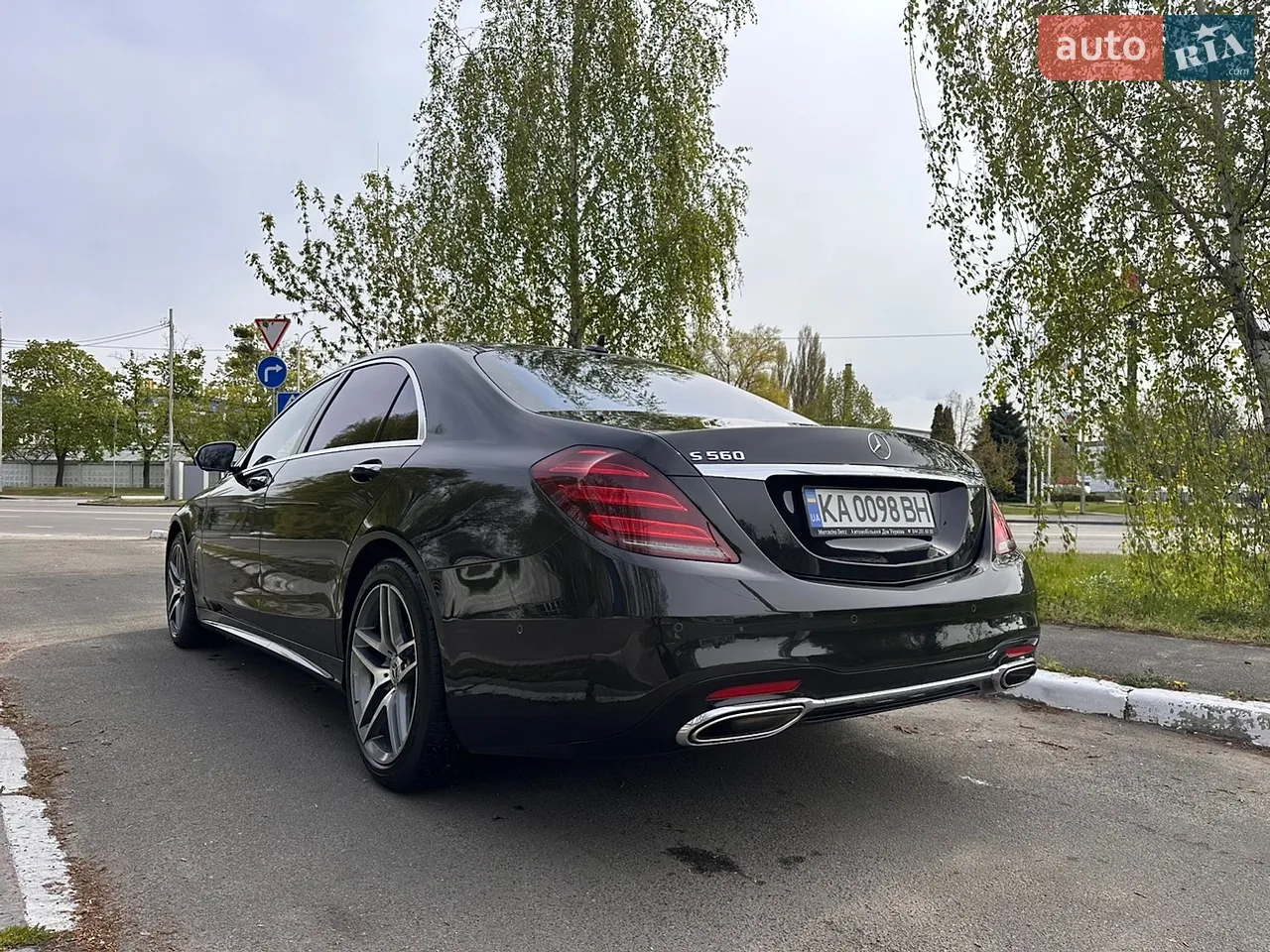 Mercedes-Benz S-Class 2017 photo 2
