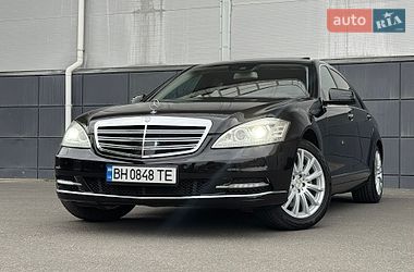 Седан Mercedes-Benz S-Class 2010 в Одесі