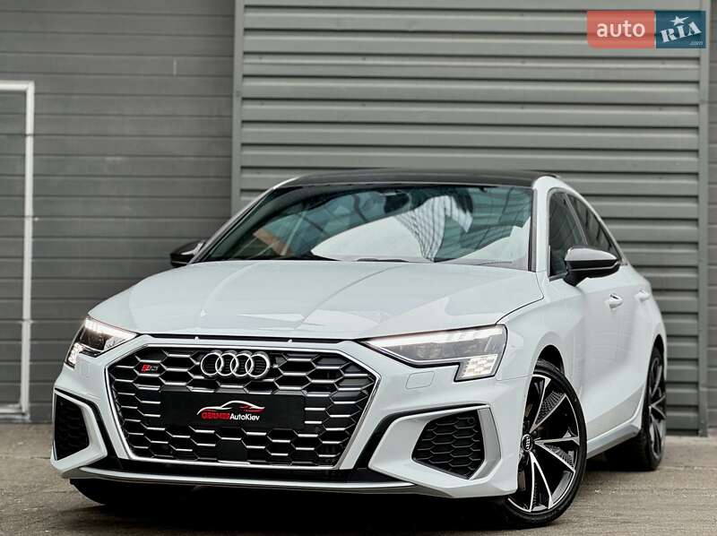 Седан Audi S3 2022 в Киеве