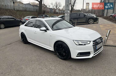 Седан Audi S4 2017 в Киеве
