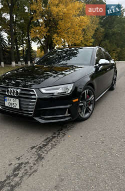Седан Audi S4 2018 в Полтаве