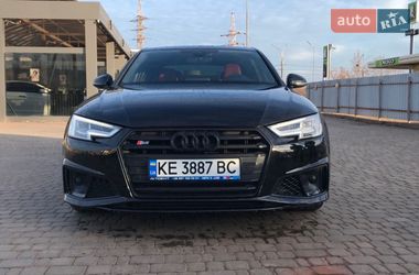 Седан Audi S4 2018 в Кривом Роге