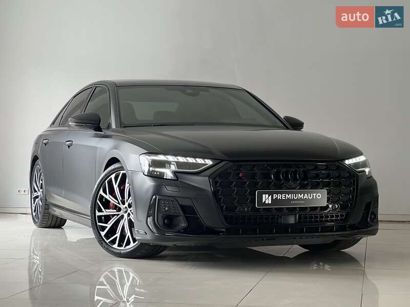 Седан Audi S8 2022 в Киеве