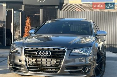Седан Audi S8 2012 в Киеве