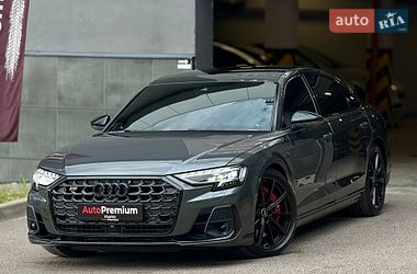 Седан Audi S8 2022 в Харкові