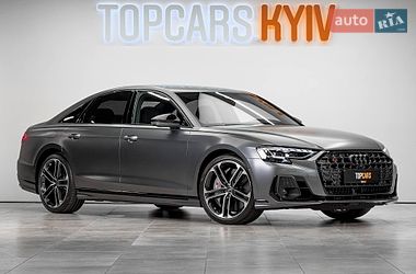 Седан Audi S8 2026 в Киеве