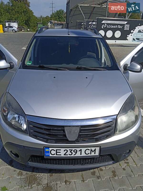 Хэтчбек Dacia Sandero StepWay 2009 в Черновцах Хэтчбек Dacia Sandero StepWay 2009 в Черновцах