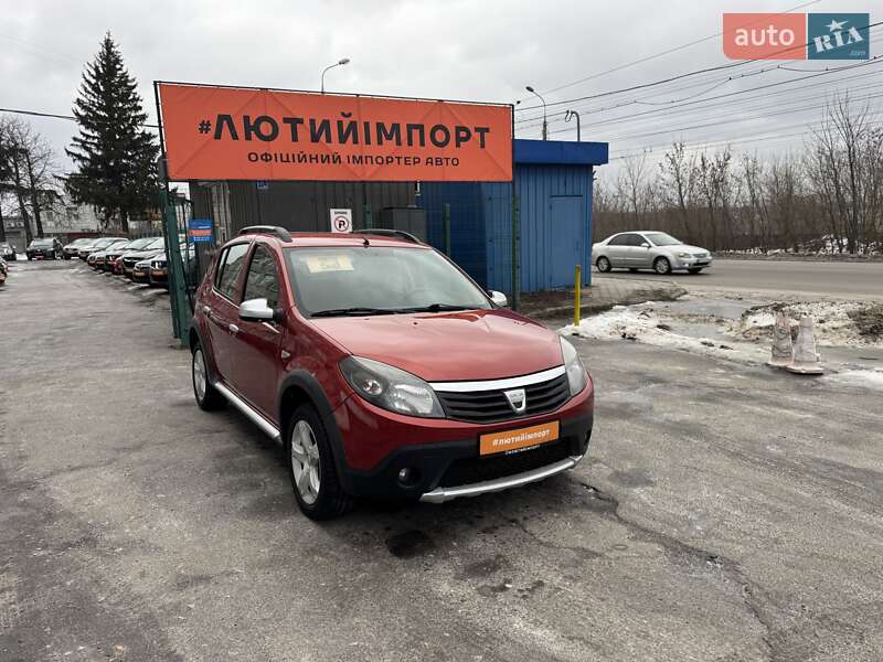 Внедорожник / Кроссовер Dacia Sandero StepWay 2011 в Сумах