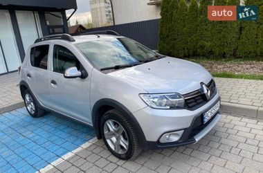 Хэтчбек Renault Sandero StepWay 2018 в Львове