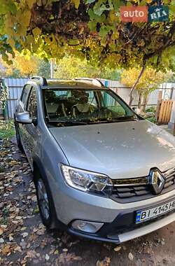 Хэтчбек Renault Sandero 2021 в Гадяче