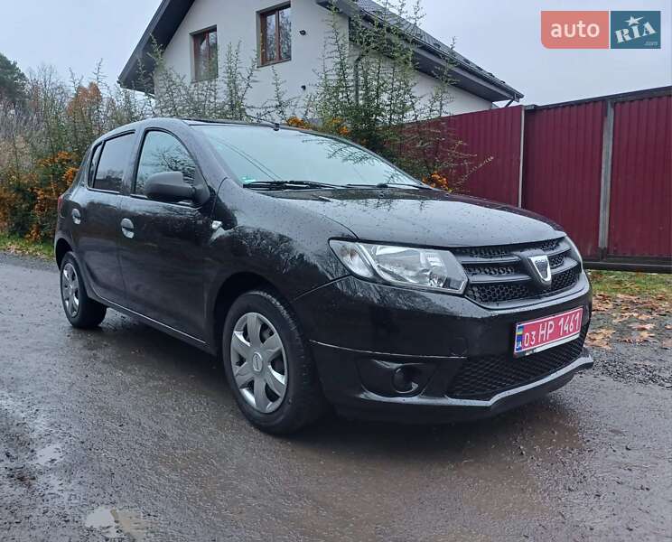 Хэтчбек Dacia Sandero 2013 в Луцке Хэтчбек Dacia Sandero 2013 в Луцке