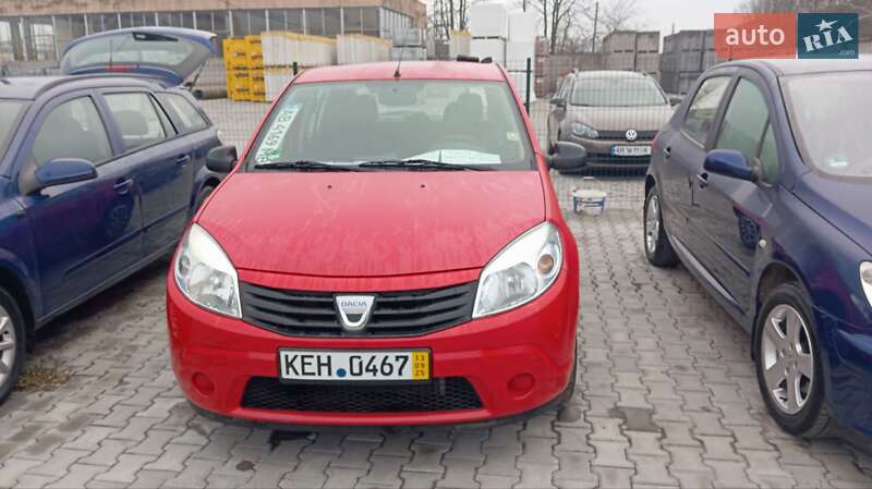 Хэтчбек Dacia Sandero 2009 в Немирове