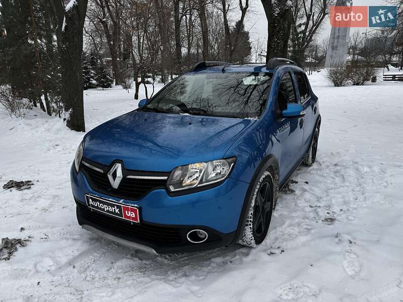 Хэтчбек Renault Sandero 2016 в Киеве Хэтчбек Renault Sandero 2016 в Киеве