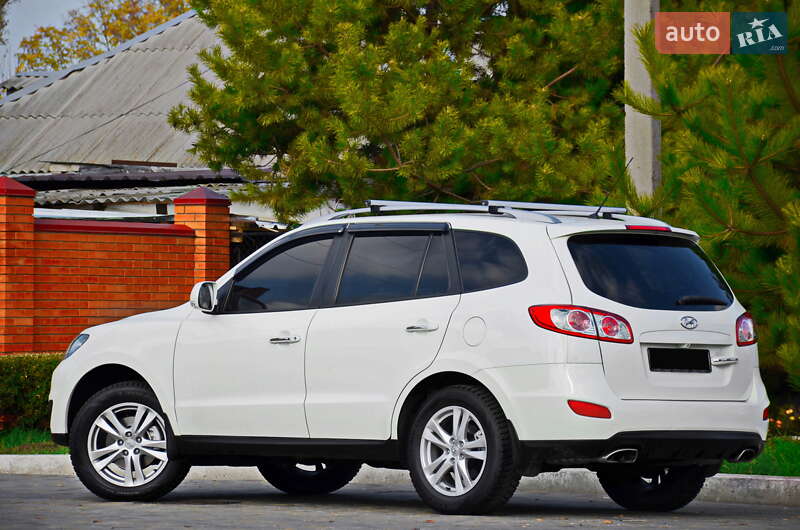 Внедорожник / Кроссовер Hyundai Santa FE 2012 в Днепре