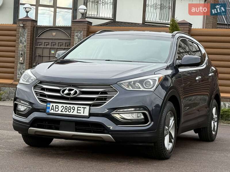 Внедорожник / Кроссовер Hyundai Santa FE 2016 в Киеве