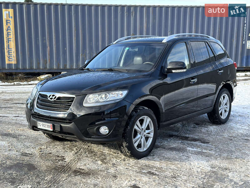 Внедорожник / Кроссовер Hyundai Santa FE 2010 в Ровно