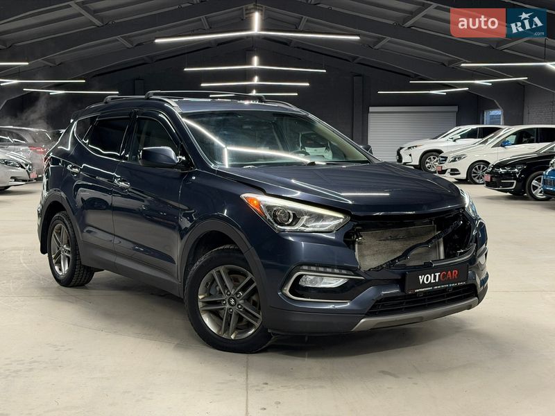 Позашляховик / Кросовер Hyundai Santa FE 2017 в Володимирі