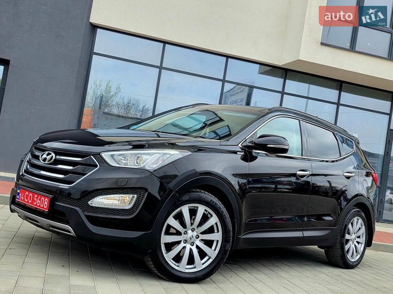 Позашляховик / Кросовер Hyundai Santa FE 2015 в Івано-Франківську