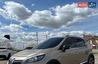 Мінівен Renault Scenic XMOD 2014 в Нововолинську