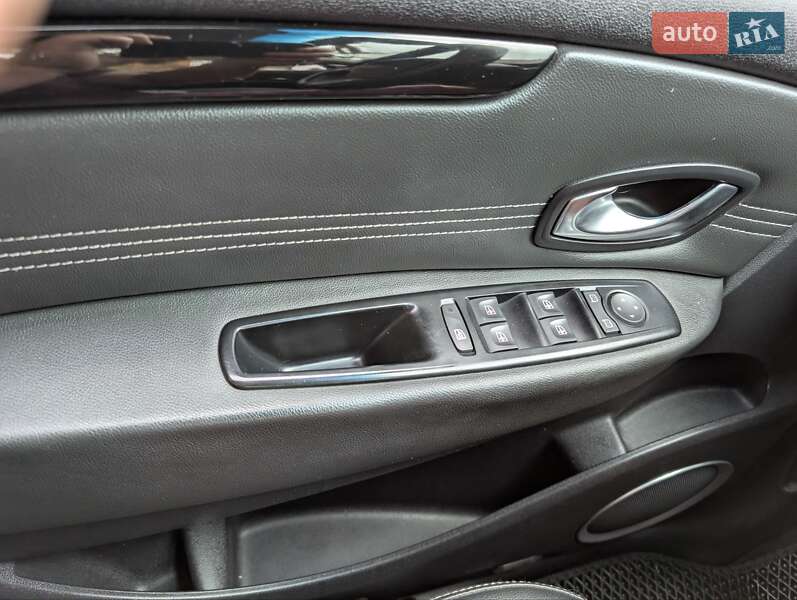 Минивэн Renault Scenic 2011 в Ивано-Франковске