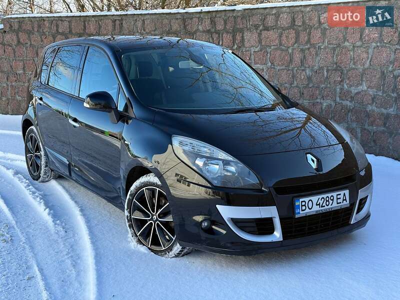 Минивэн Renault Scenic 2011 в Кропивницком