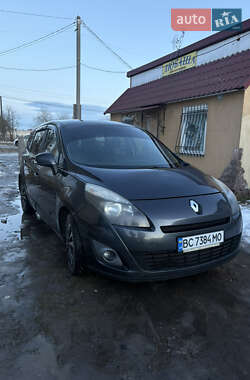 Минивэн Renault Scenic 2011 в Новояворовске Минивэн Renault Scenic 2011 в Новояворовске