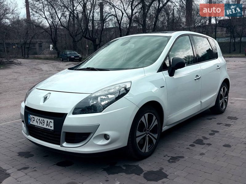 Мінівен Renault Scenic 2012 в Запоріжжі