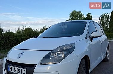 Мінівен Renault Scenic 2011 в Острозі