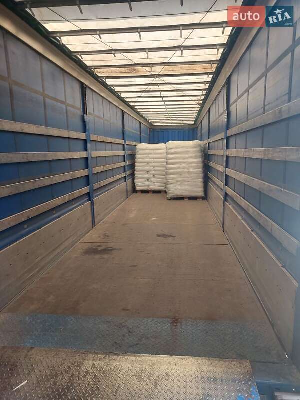 Бортовий напівпричіп Krone SD 2015 в Дніпрі Бортовий напівпричіп Krone SD 2015 в Дніпрі