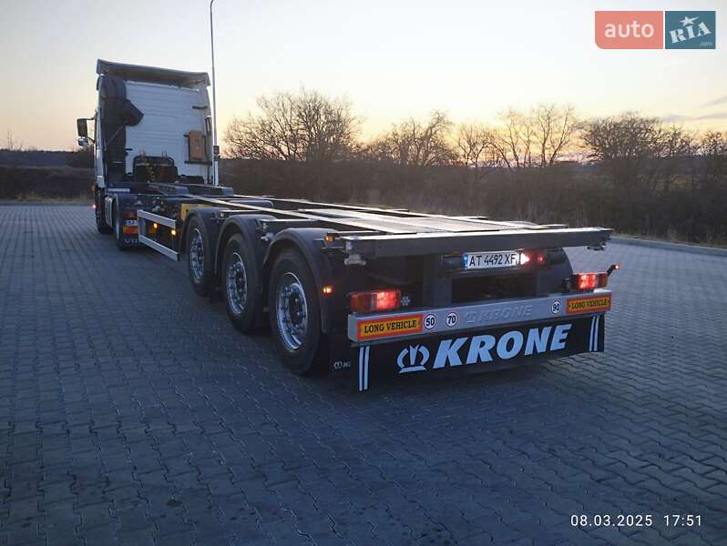 Контейнеровоз Krone SD 2011 в Голованевске
