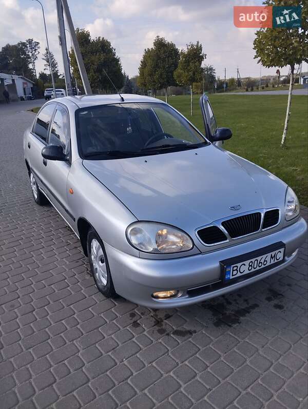 Седан Daewoo Sens 2006 в Мостиській