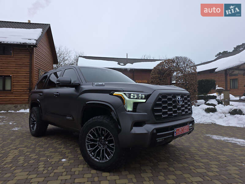 Внедорожник / Кроссовер Toyota Sequoia 2023 в Сарнах