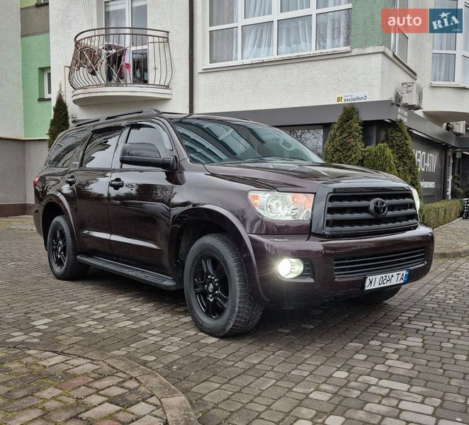Внедорожник / Кроссовер Toyota Sequoia 2012 в Ивано-Франковске Внедорожник / Кроссовер Toyota Sequoia 2012 в Ивано-Франковске