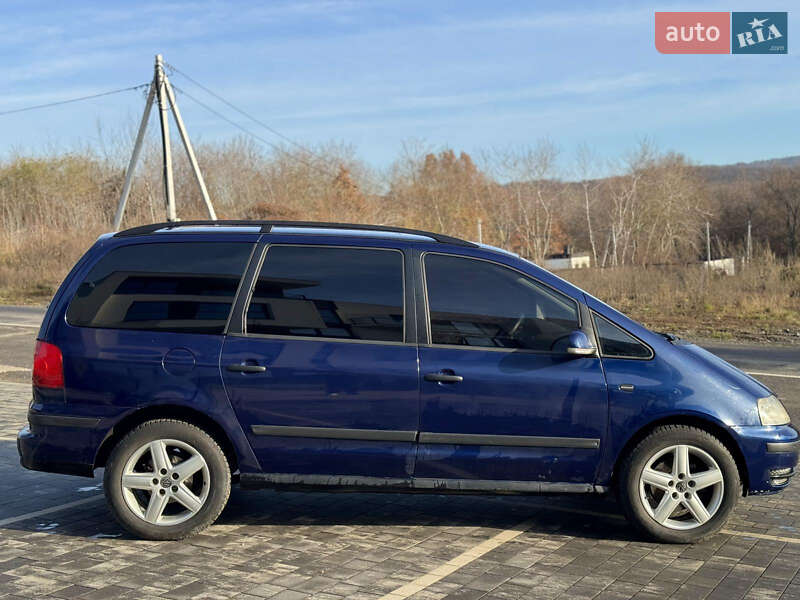 Минивэн Volkswagen Sharan 2004 в Иршаве